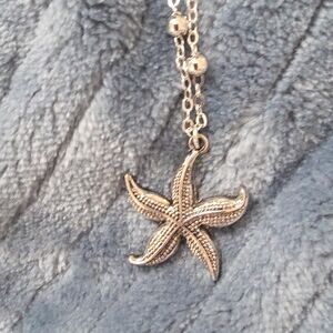 Starfish Pendant Necklace in Silver Tone